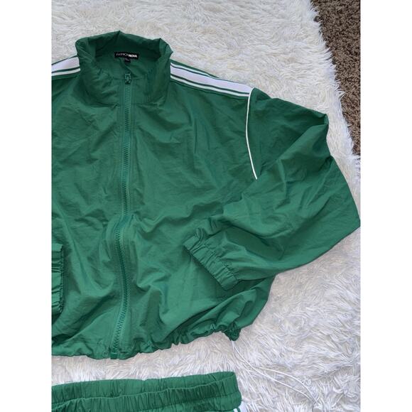 Fashion Nova sz. XL green/white tennis jacket/skirt set. Vintage style. So Cute - Picture 13 of 14